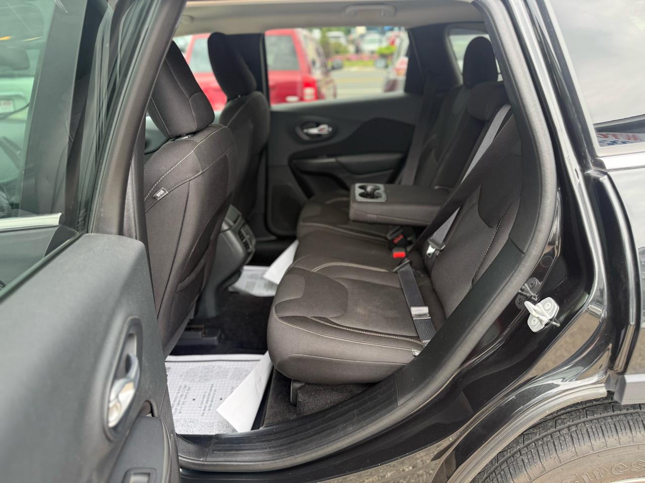 Jeep Cherokee Latitude 4WD 2015