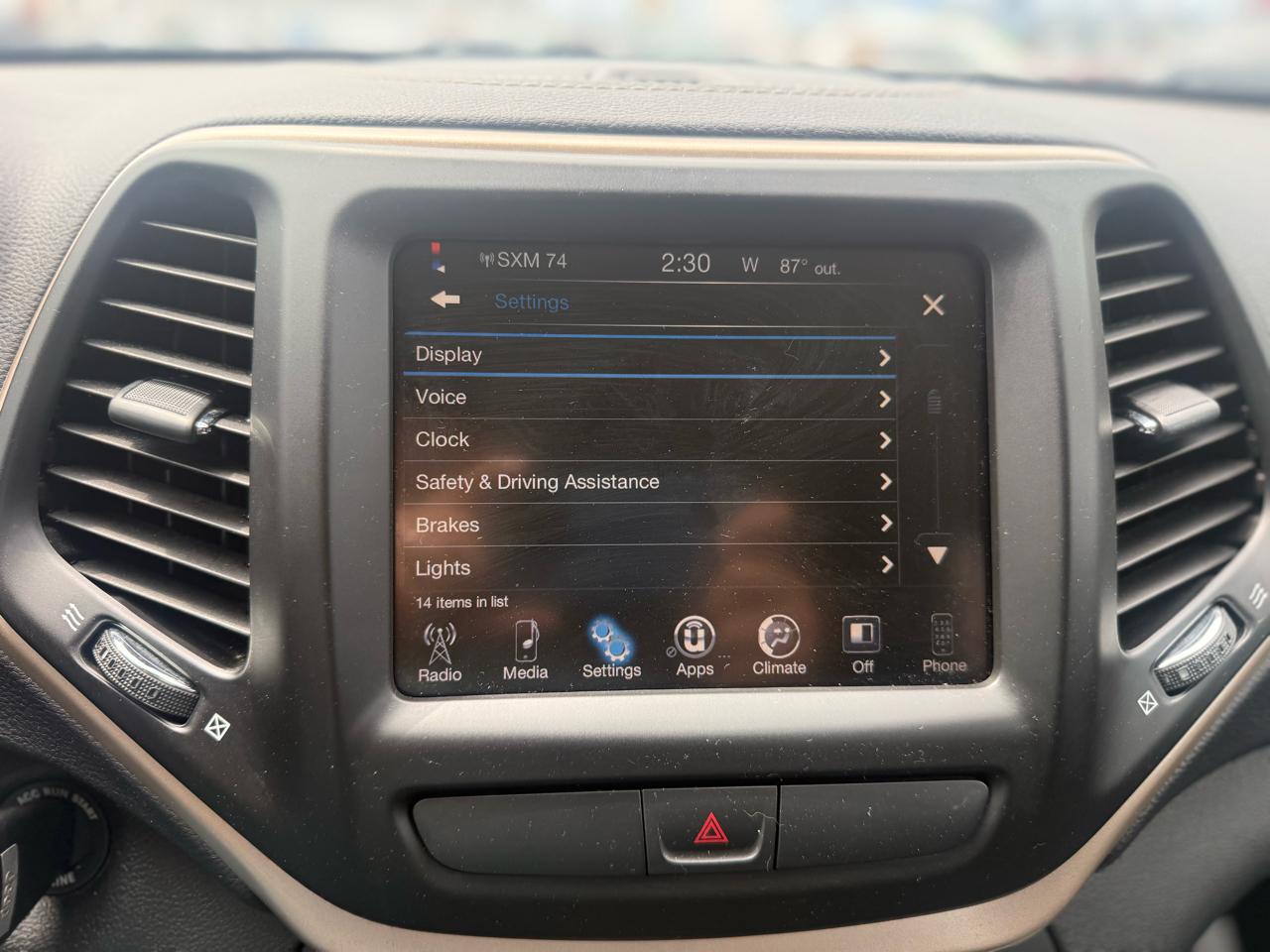 Jeep Cherokee Latitude 4WD 2015