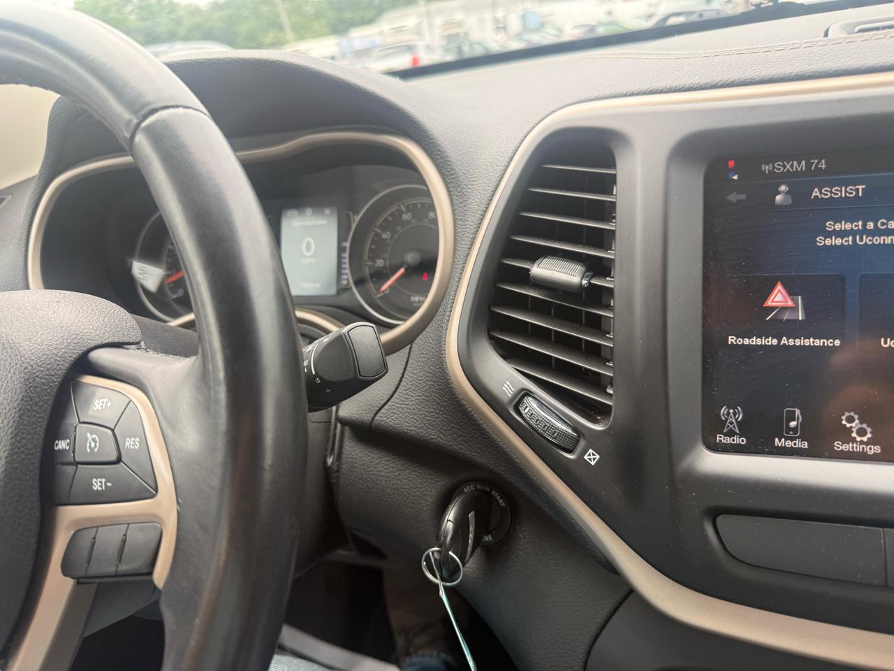 Jeep Cherokee Latitude 4WD 2015