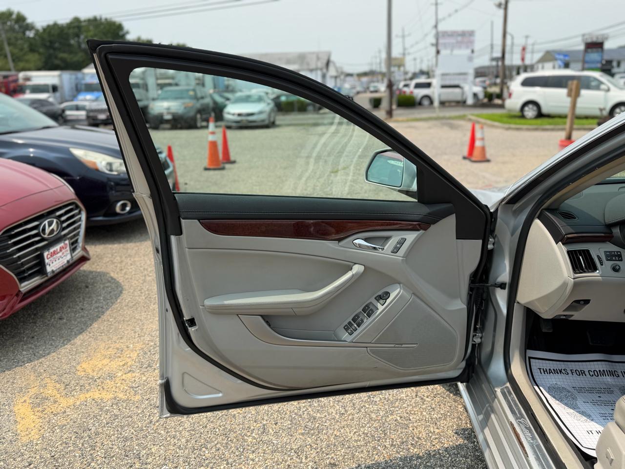 Cadillac CTS 3.6L Premium AWD w/Navi 2011