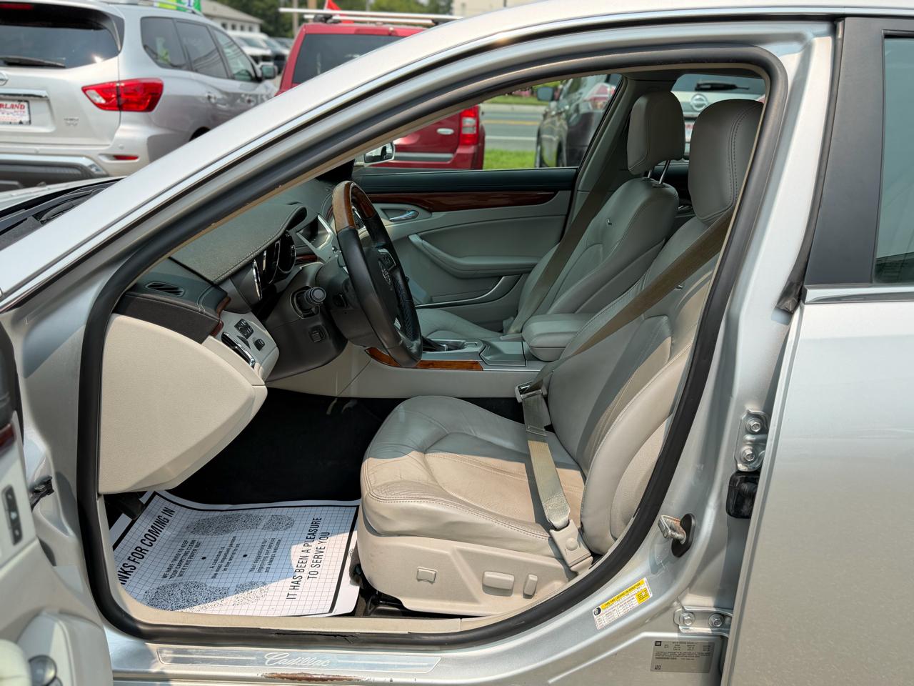 Cadillac CTS 3.6L Premium AWD w/Navi 2011