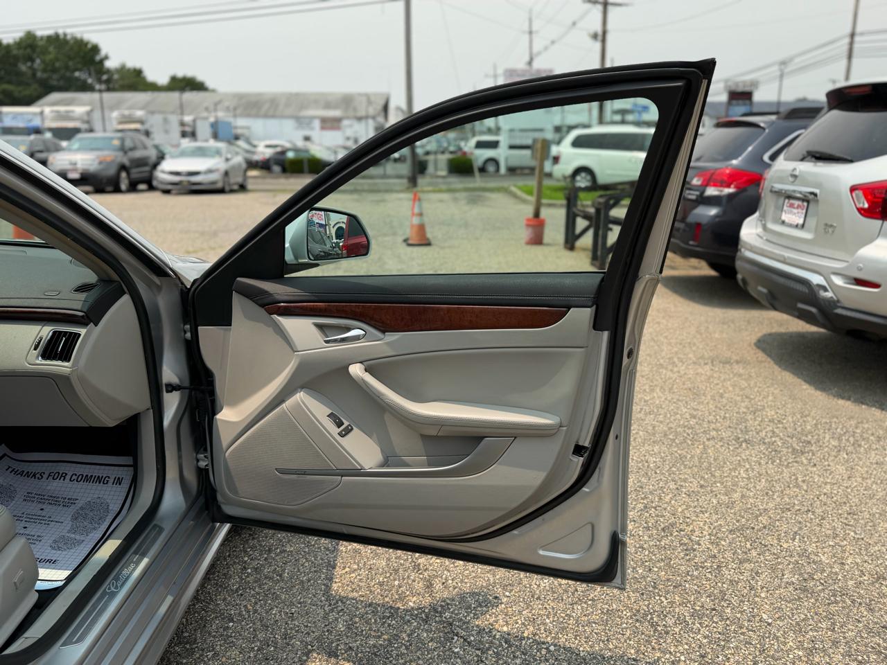 Cadillac CTS 3.6L Premium AWD w/Navi 2011