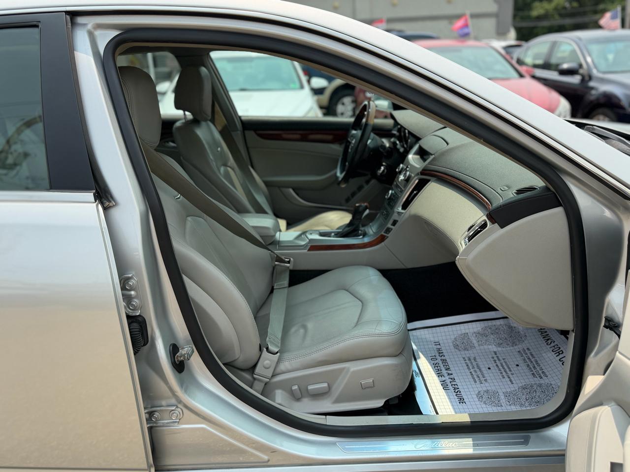 Cadillac CTS 3.6L Premium AWD w/Navi 2011