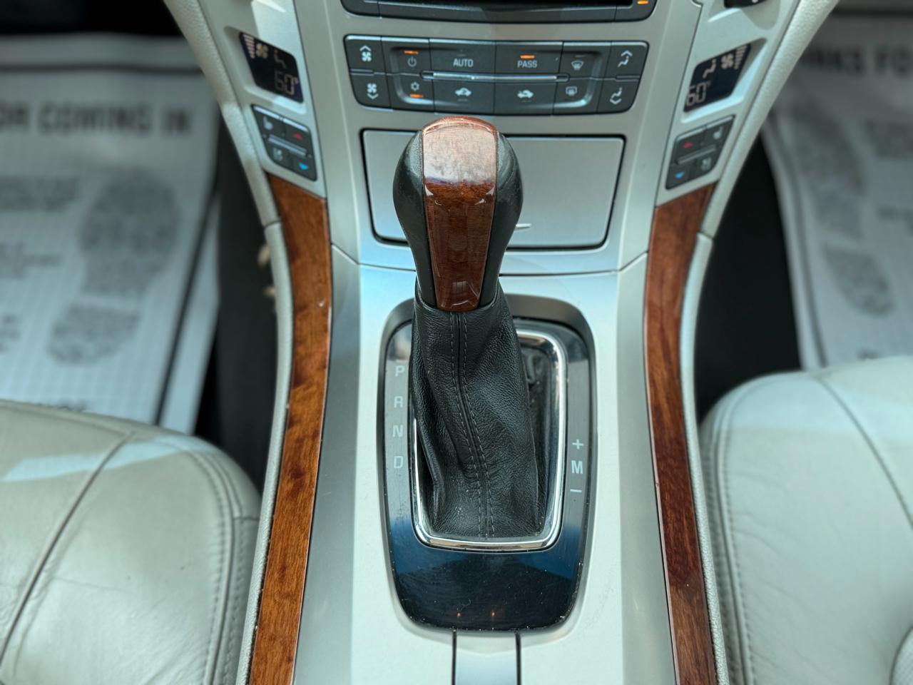Cadillac CTS 3.6L Premium AWD w/Navi 2011
