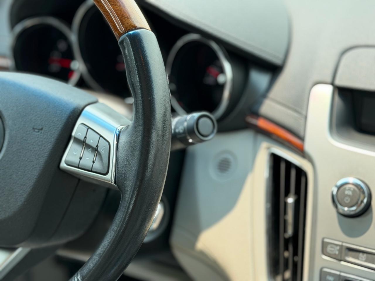 Cadillac CTS 3.6L Premium AWD w/Navi 2011