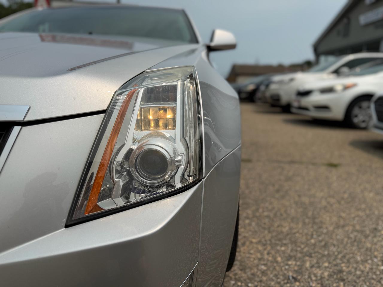 Cadillac CTS 3.6L Premium AWD w/Navi 2011