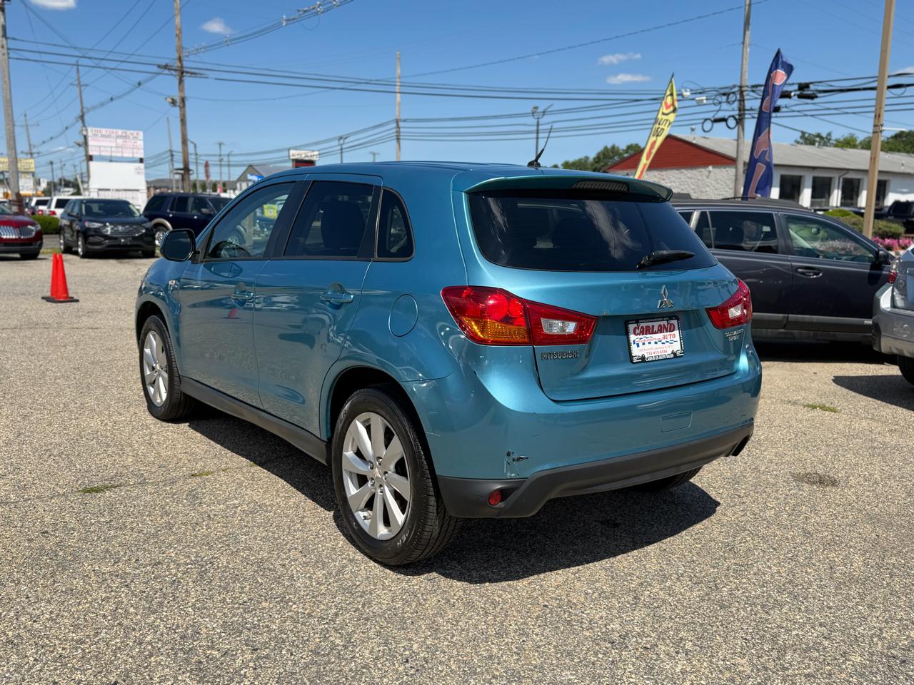 Mitsubishi Outlander Sport ES 2WD 2013