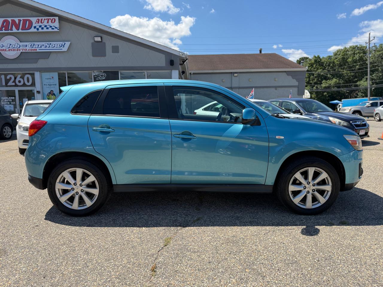 Mitsubishi Outlander Sport ES 2WD 2013