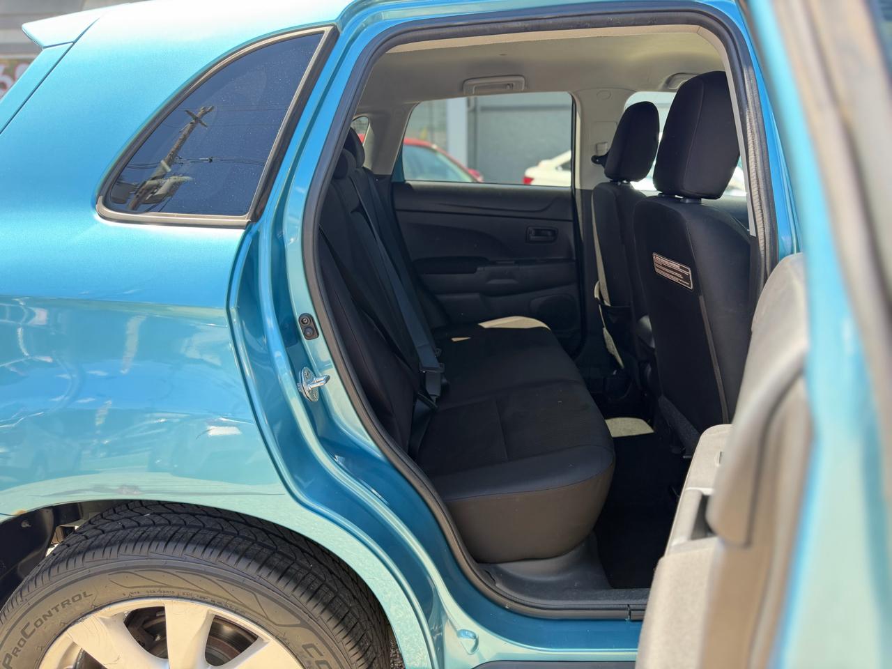 Mitsubishi Outlander Sport ES 2WD 2013