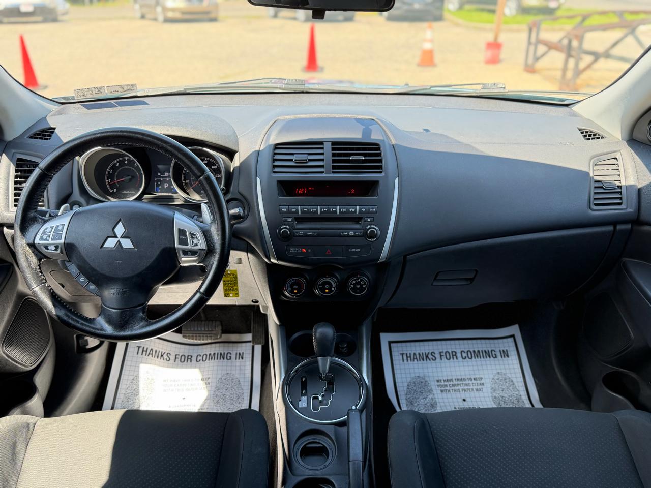 Mitsubishi Outlander Sport ES 2WD 2013