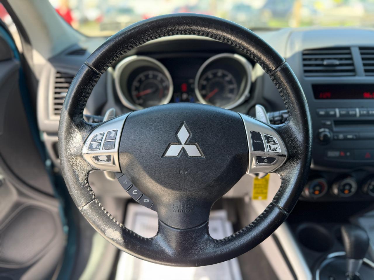 Mitsubishi Outlander Sport ES 2WD 2013