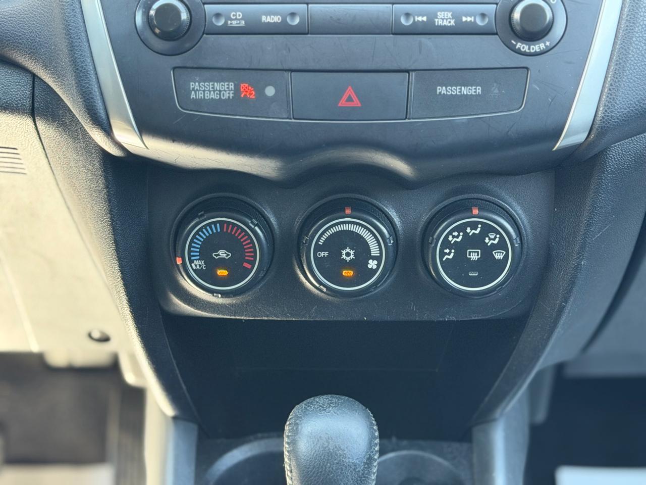 Mitsubishi Outlander Sport ES 2WD 2013