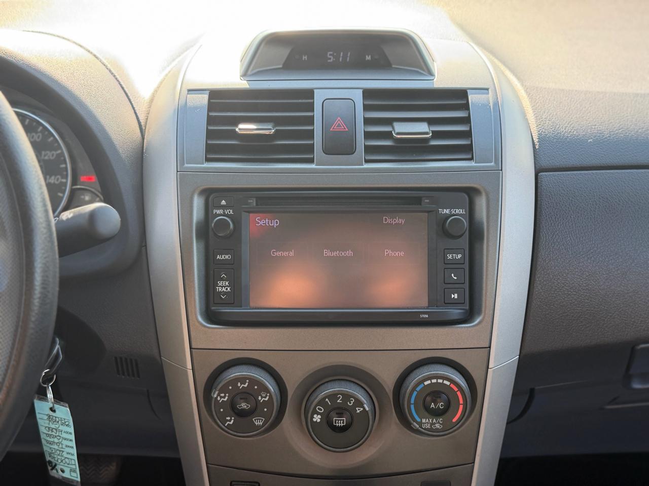 Toyota Corolla S 5-Speed MT 2013