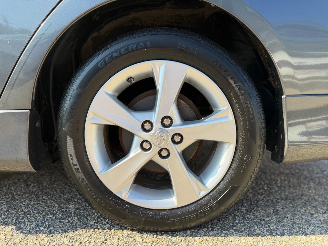 Toyota Corolla S 5-Speed MT 2013