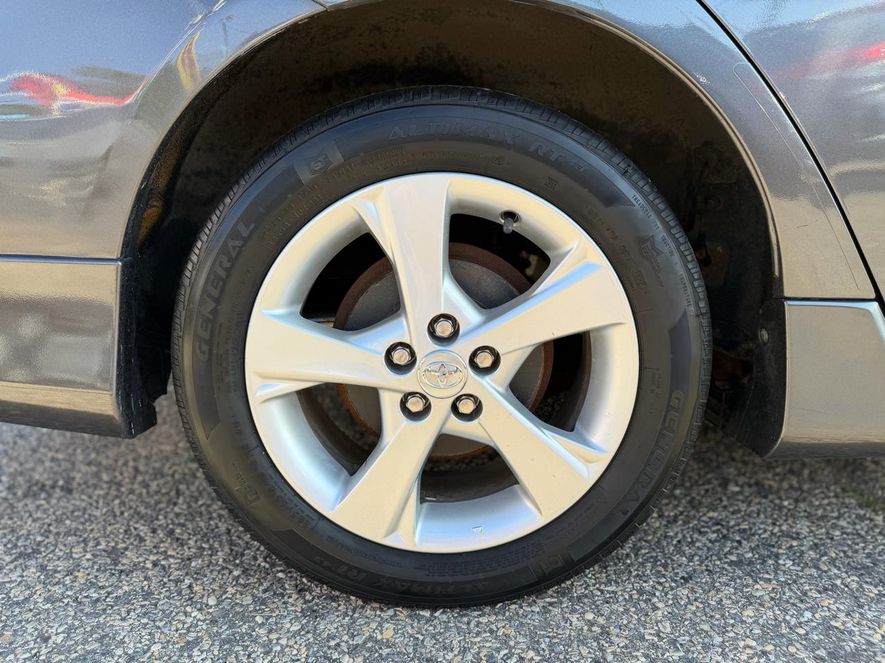 Toyota Corolla S 5-Speed MT 2013