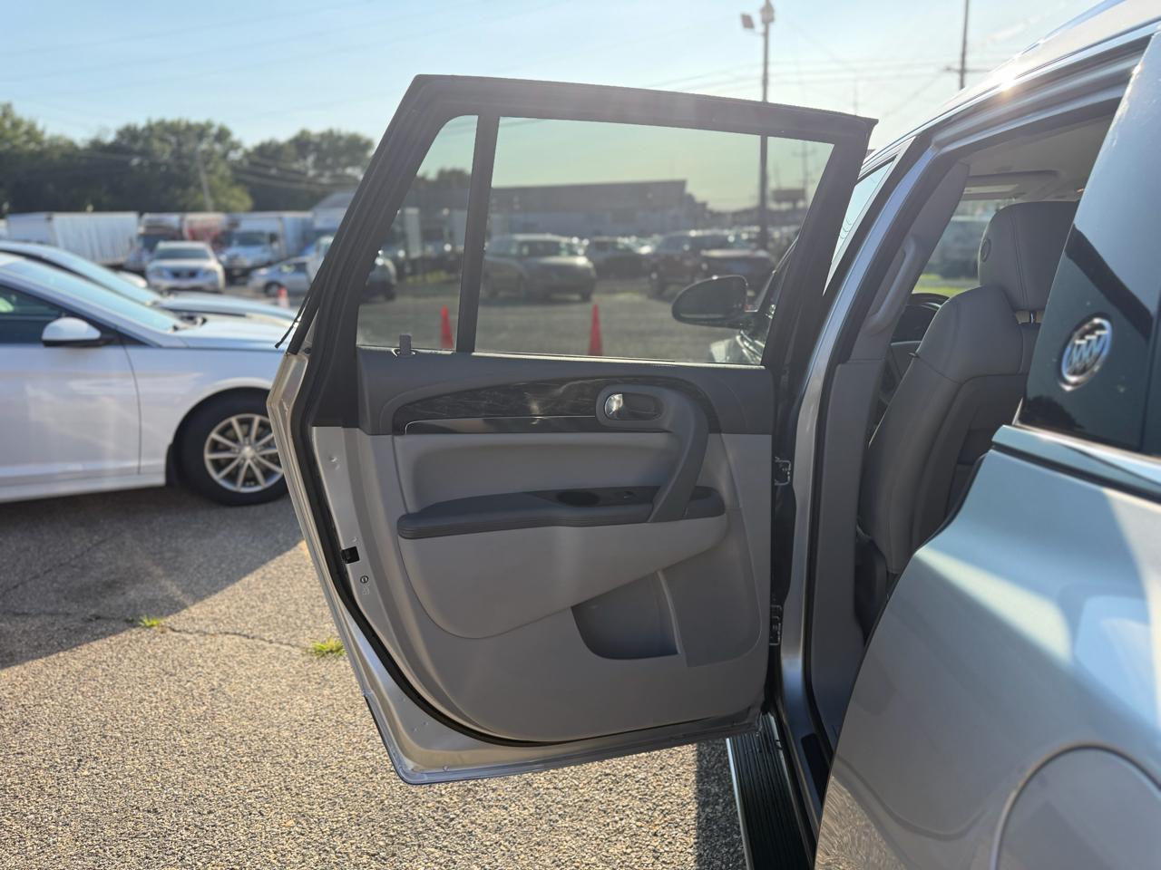 Buick Enclave Premium FWD 2013