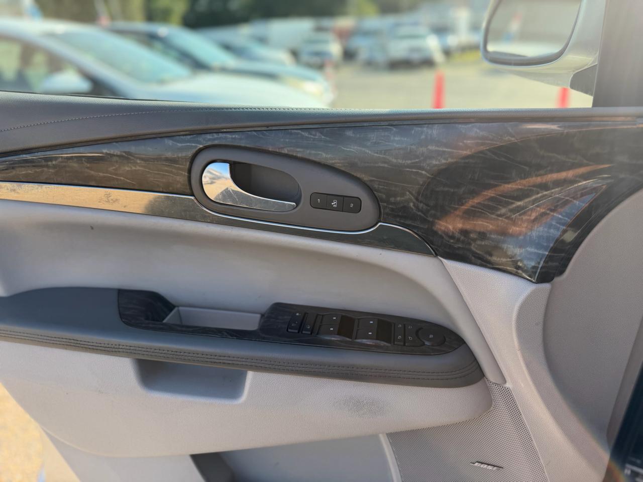 Buick Enclave Premium FWD 2013