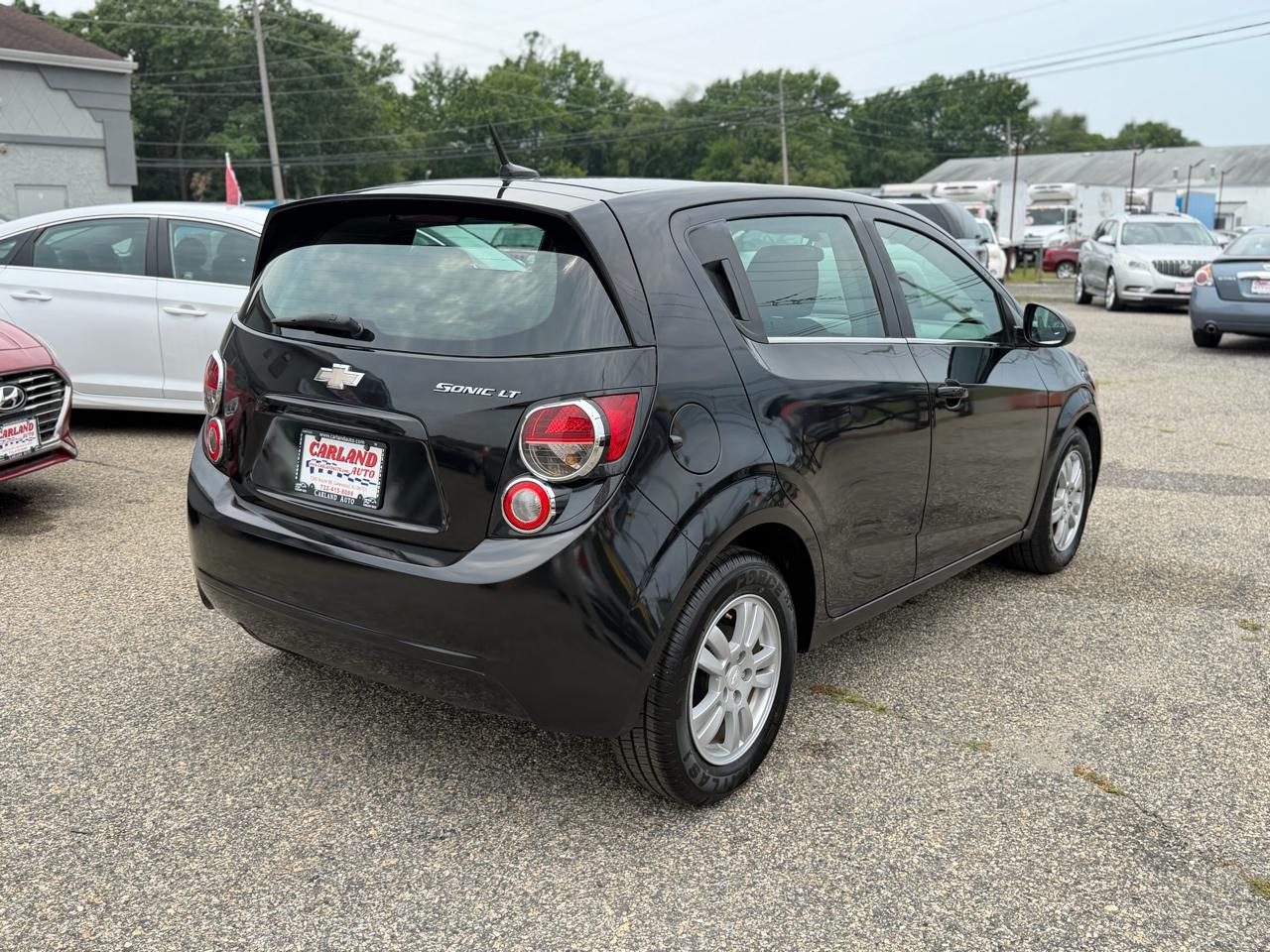 Chevrolet Sonic LT Auto 5-Door 2014
