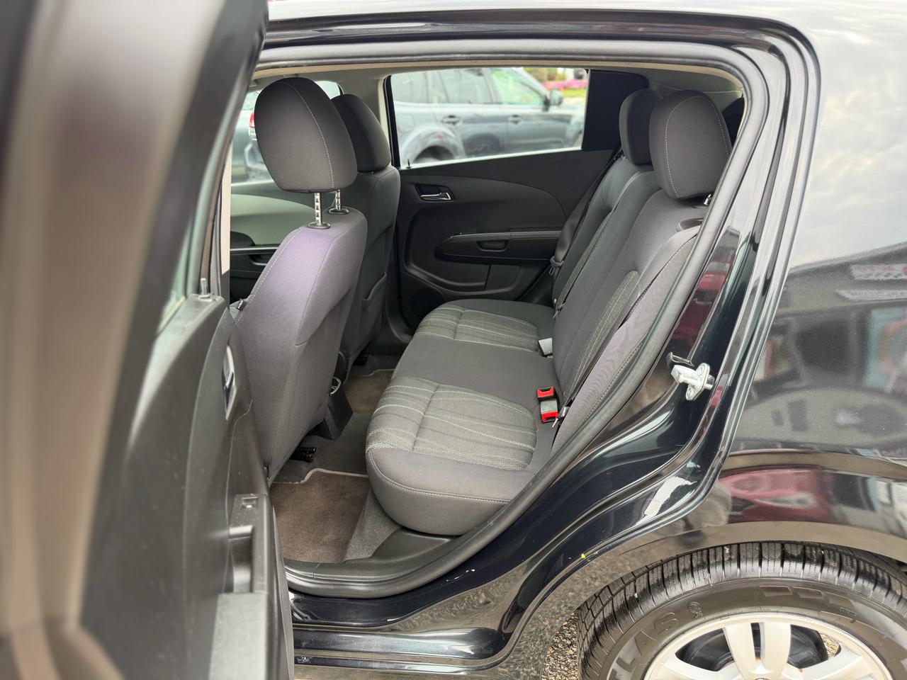 Chevrolet Sonic LT Auto 5-Door 2014