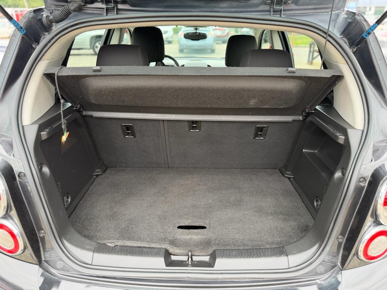 Chevrolet Sonic LT Auto 5-Door 2014