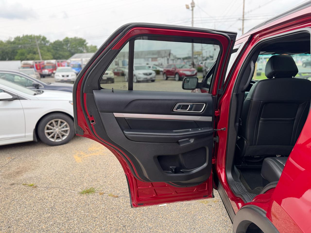 Ford Explorer 2WD 4dr V6 XLT 2016