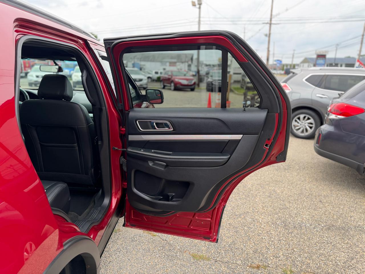 Ford Explorer 2WD 4dr V6 XLT 2016