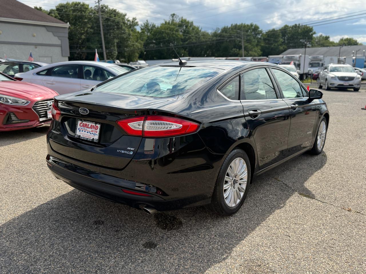 Ford Fusion Hybrid SE 2016