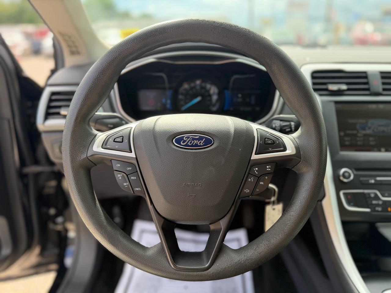 Ford Fusion Hybrid SE 2016