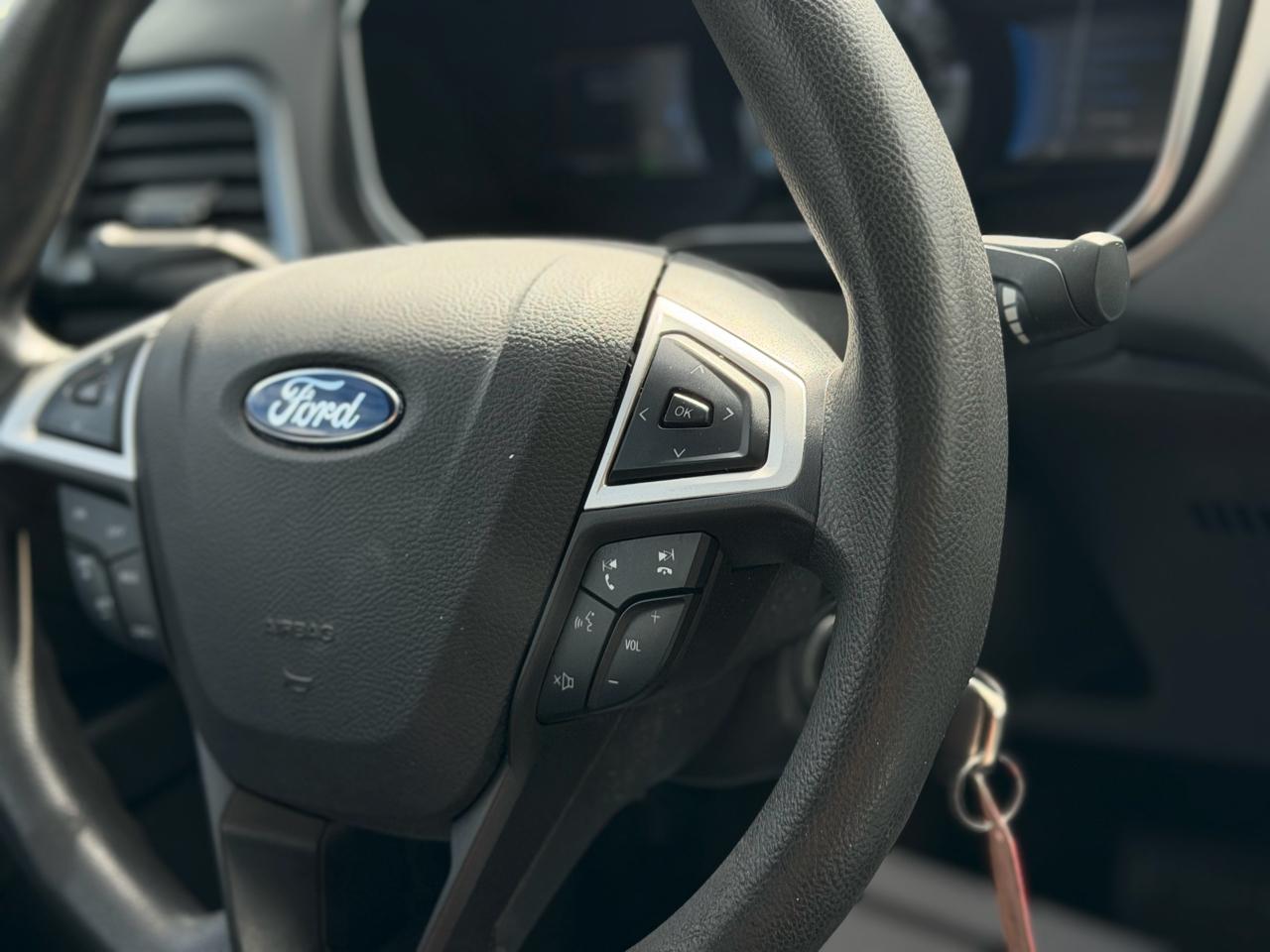 Ford Fusion Hybrid SE 2016