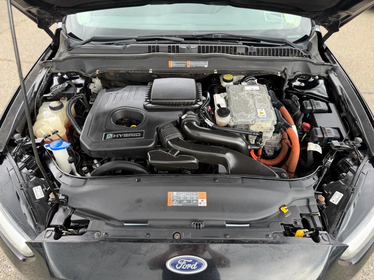 Ford Fusion Hybrid SE 2016