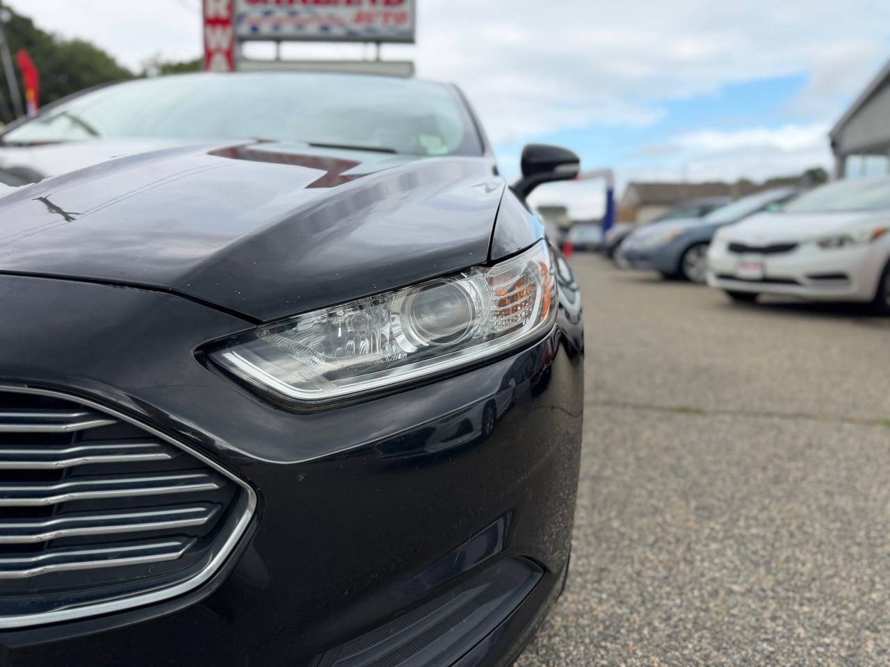 Ford Fusion Hybrid SE 2016
