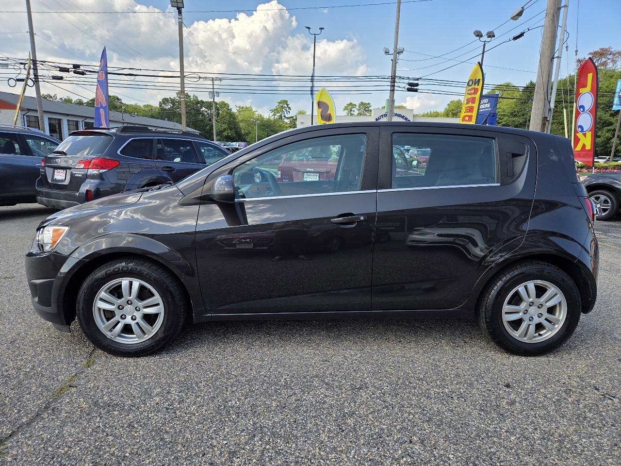 Chevrolet Sonic LT Auto 5-Door 2013
