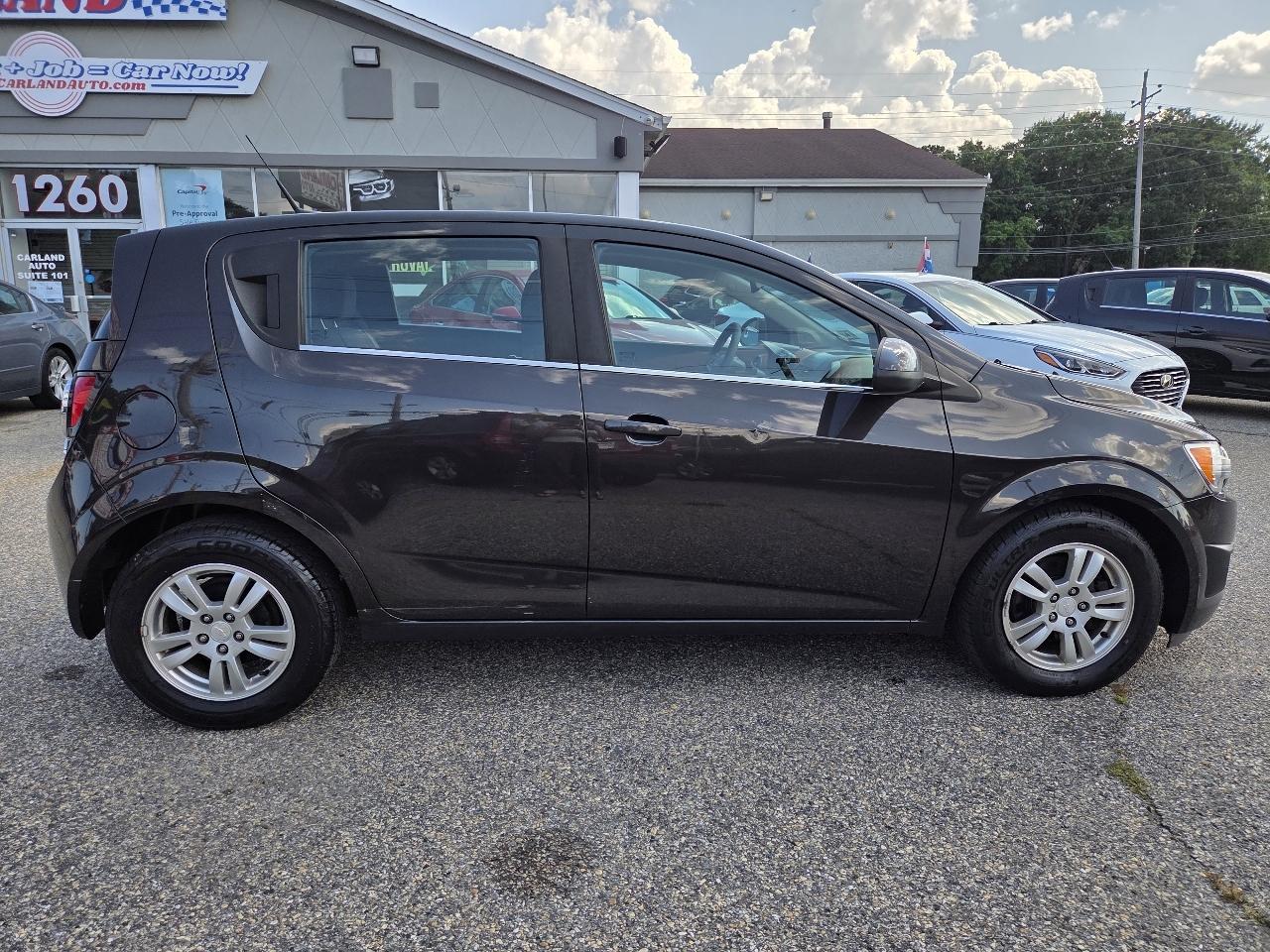 Chevrolet Sonic LT Auto 5-Door 2013