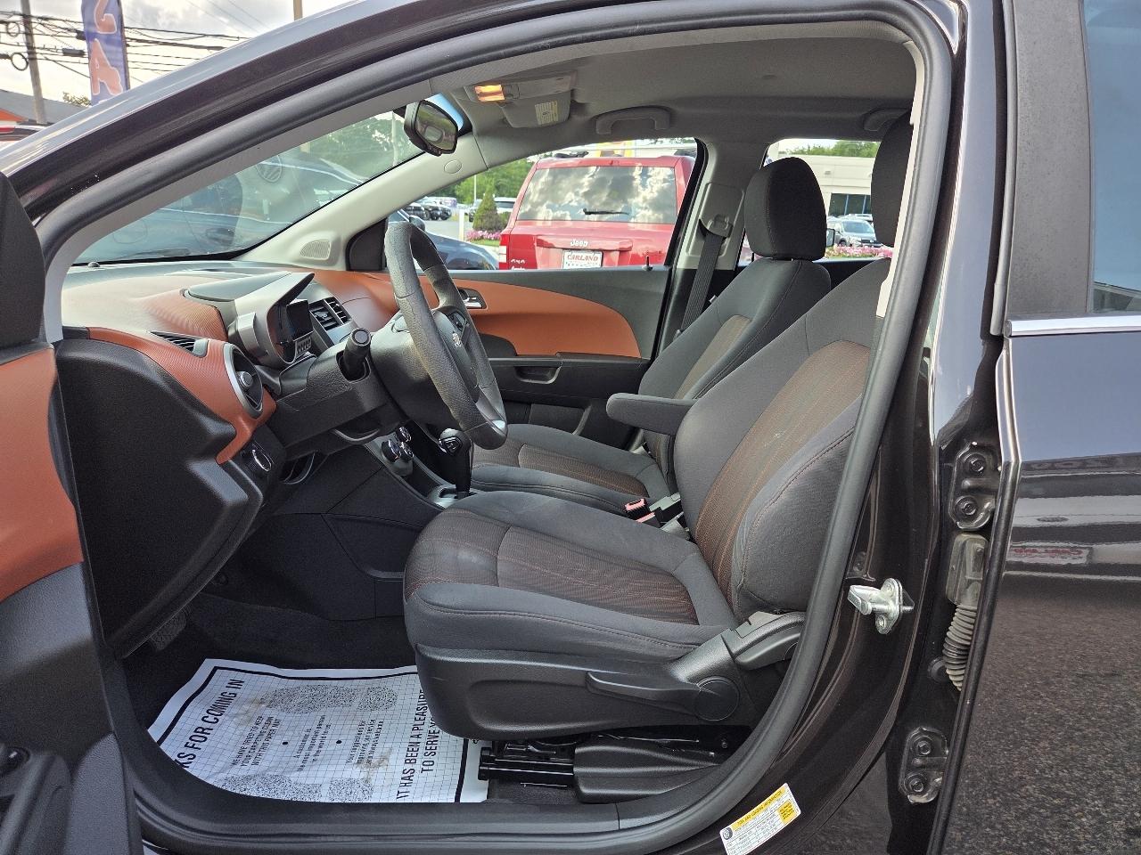 Chevrolet Sonic LT Auto 5-Door 2013