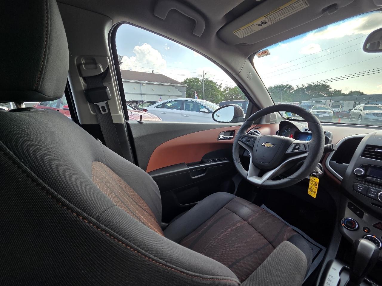 Chevrolet Sonic LT Auto 5-Door 2013