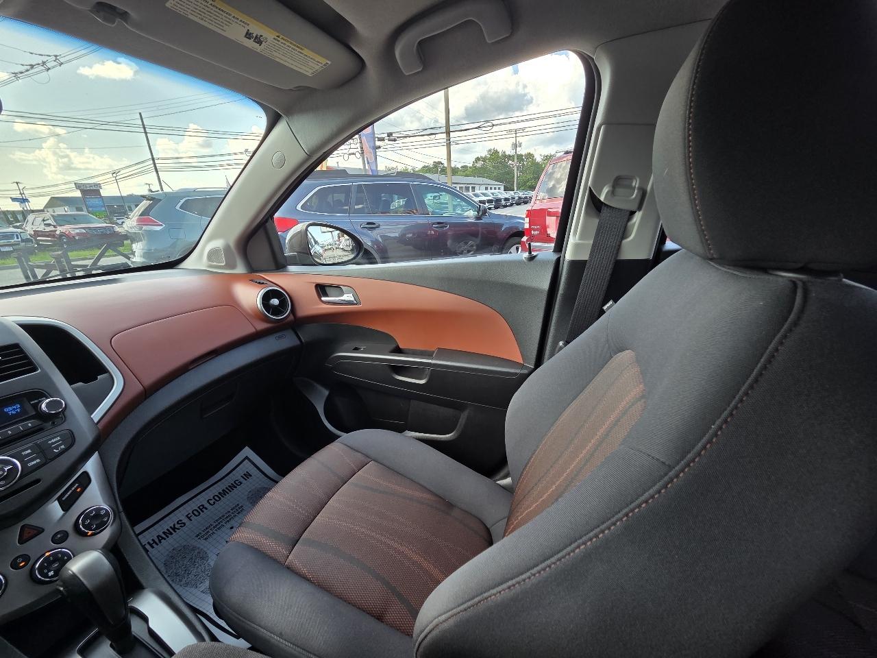 Chevrolet Sonic LT Auto 5-Door 2013