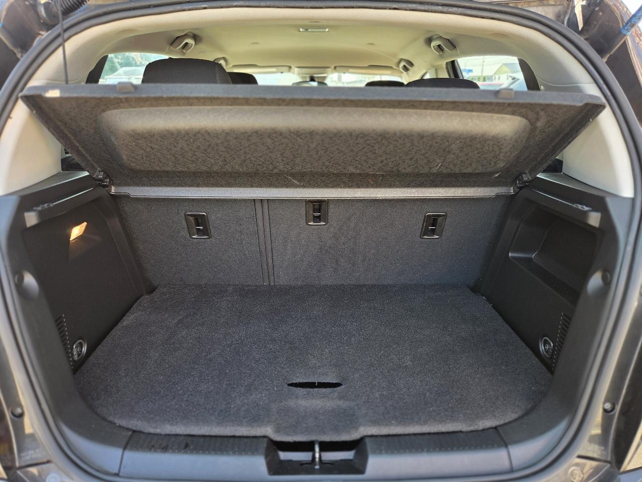Chevrolet Sonic LT Auto 5-Door 2013