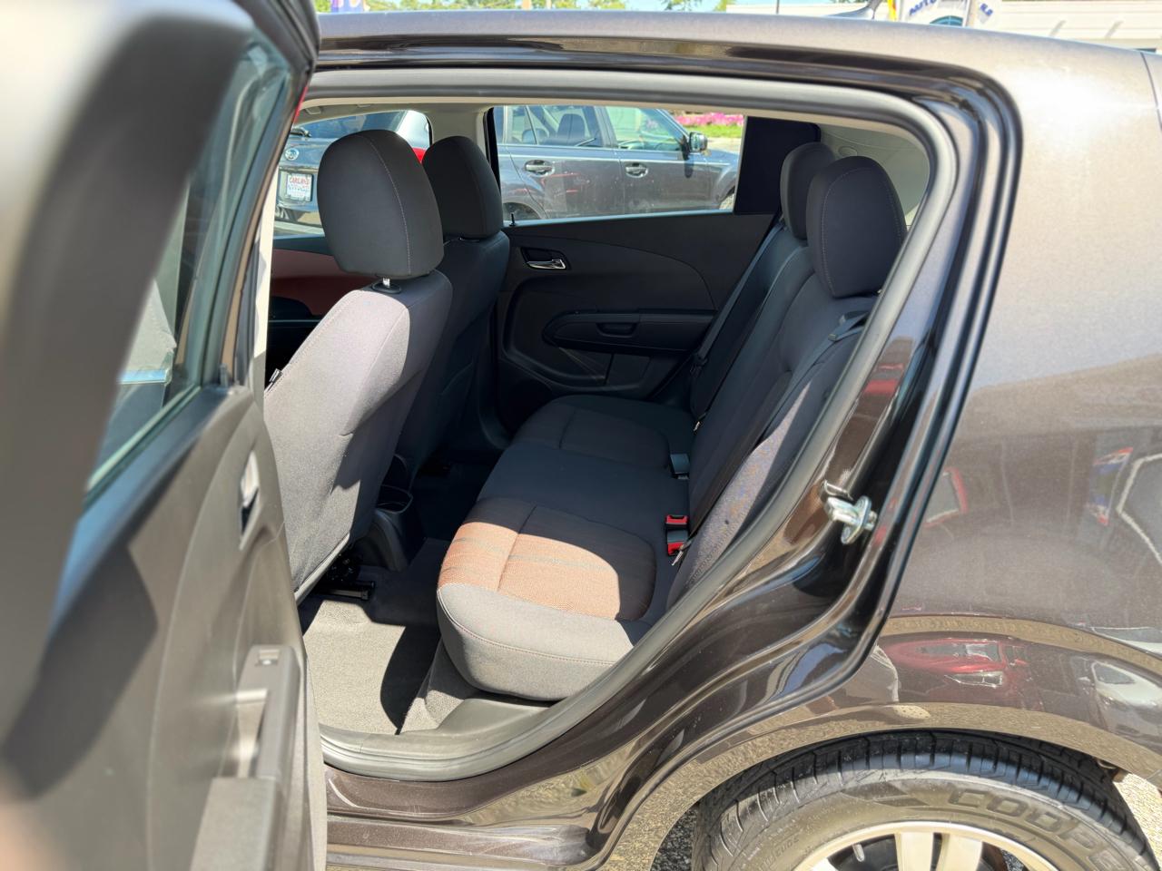 Chevrolet Sonic LT Auto 5-Door 2013