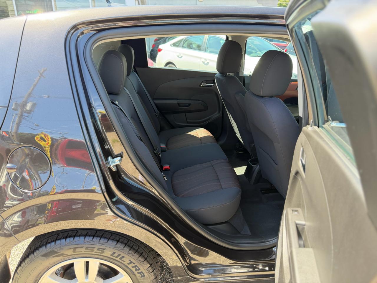 Chevrolet Sonic LT Auto 5-Door 2013