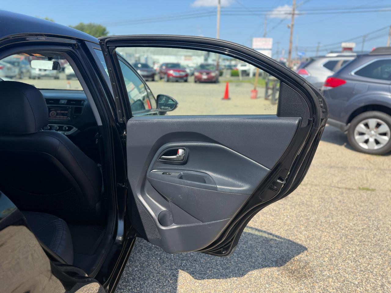 Kia Rio5 EX 2014