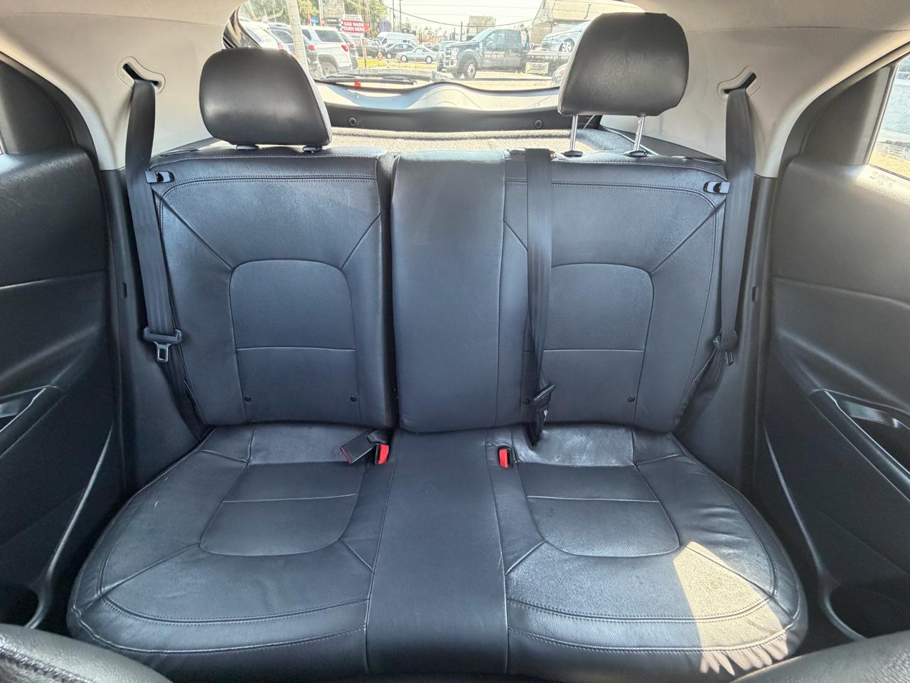 Kia Rio5 EX 2014