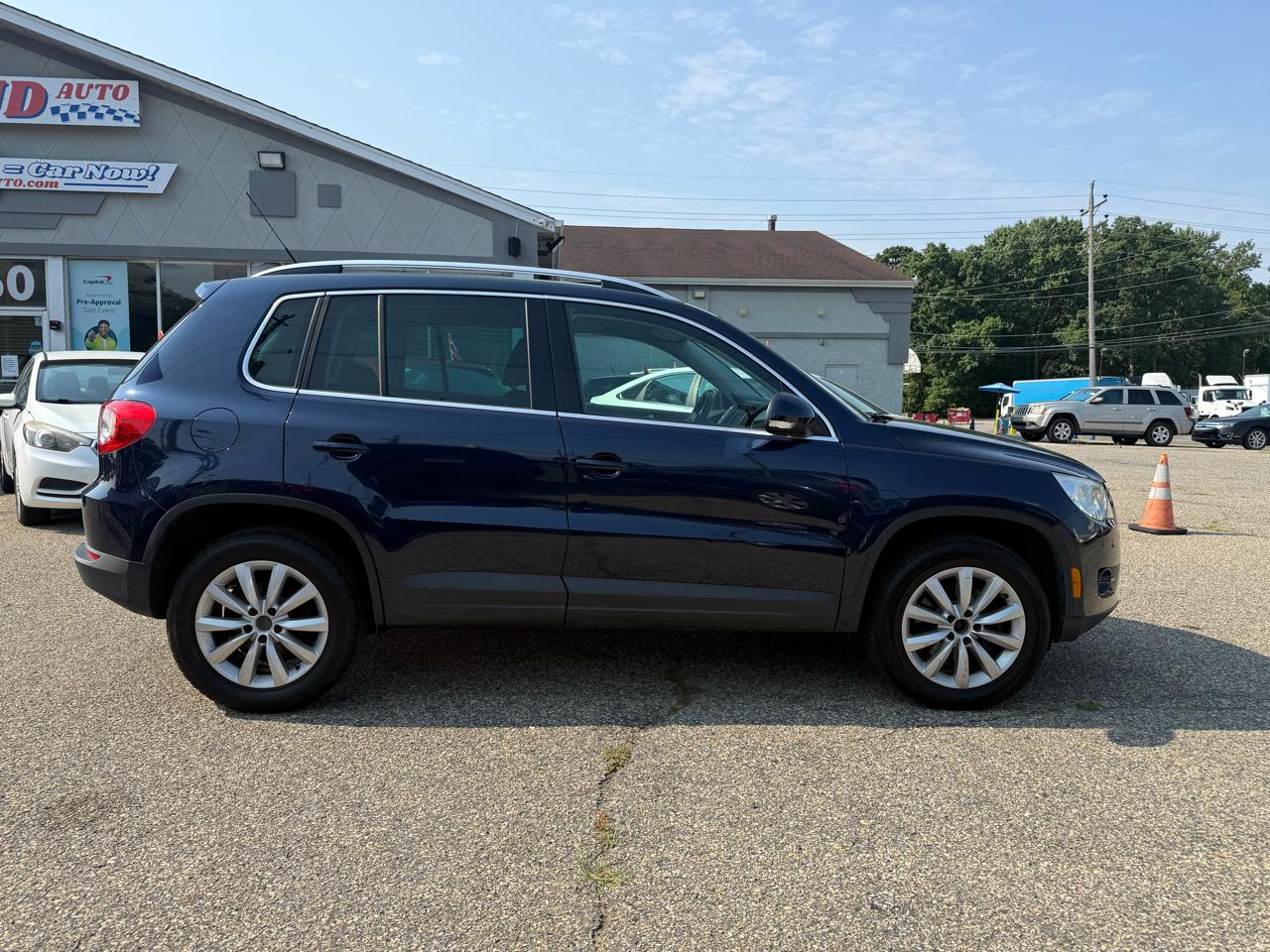Volkswagen Tiguan SEL 2011