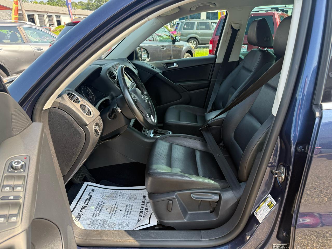 Volkswagen Tiguan SEL 2011