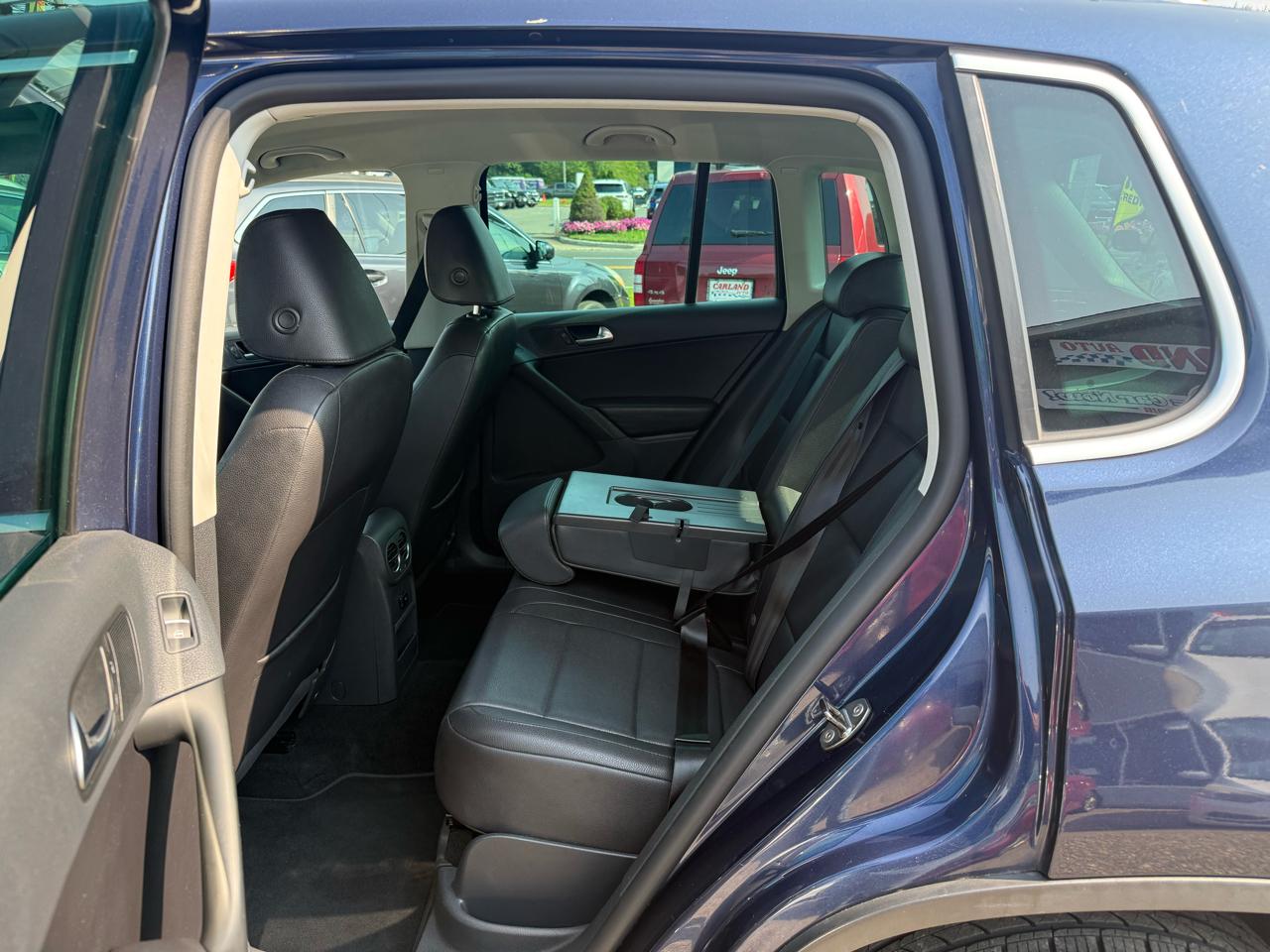 Volkswagen Tiguan SEL 2011