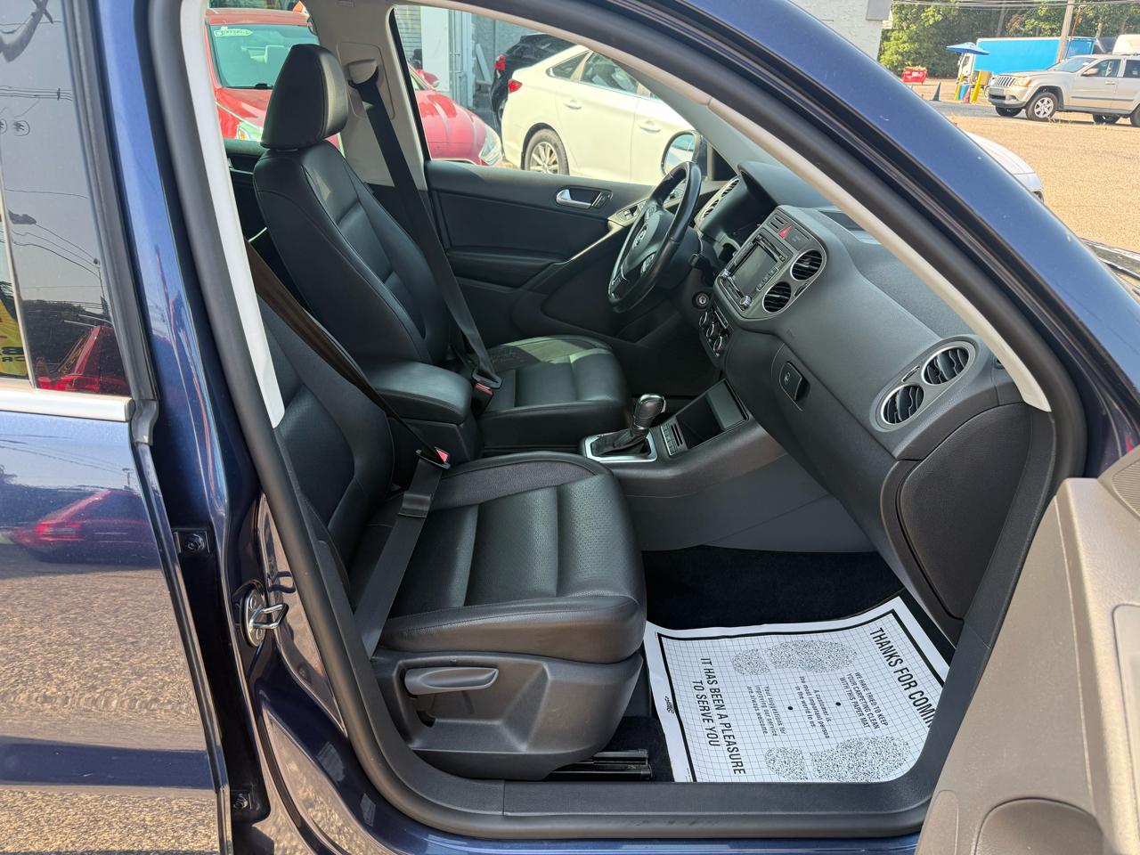 Volkswagen Tiguan SEL 2011