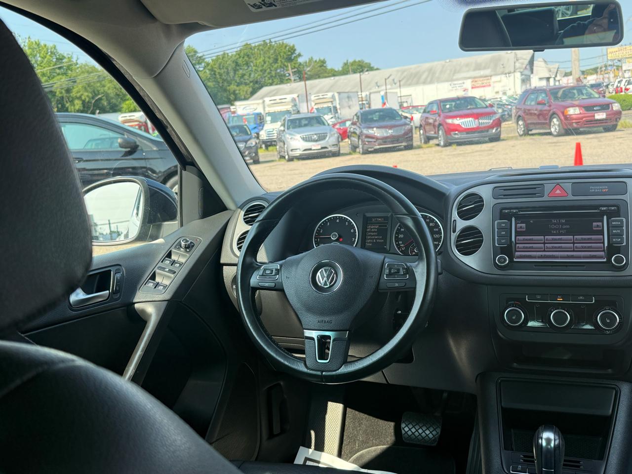 Volkswagen Tiguan SEL 2011