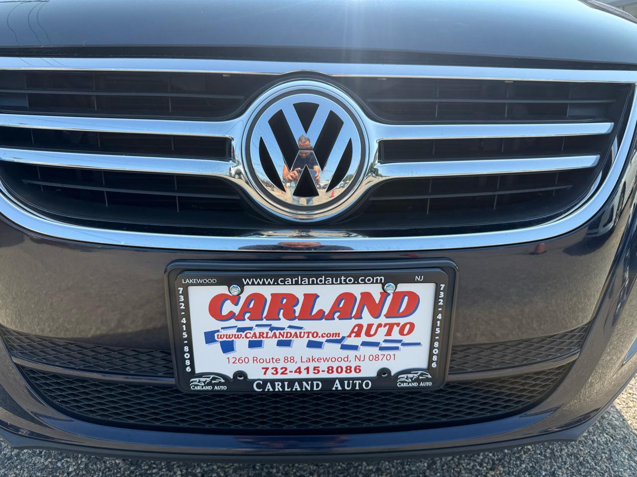 Volkswagen Tiguan SEL 2011