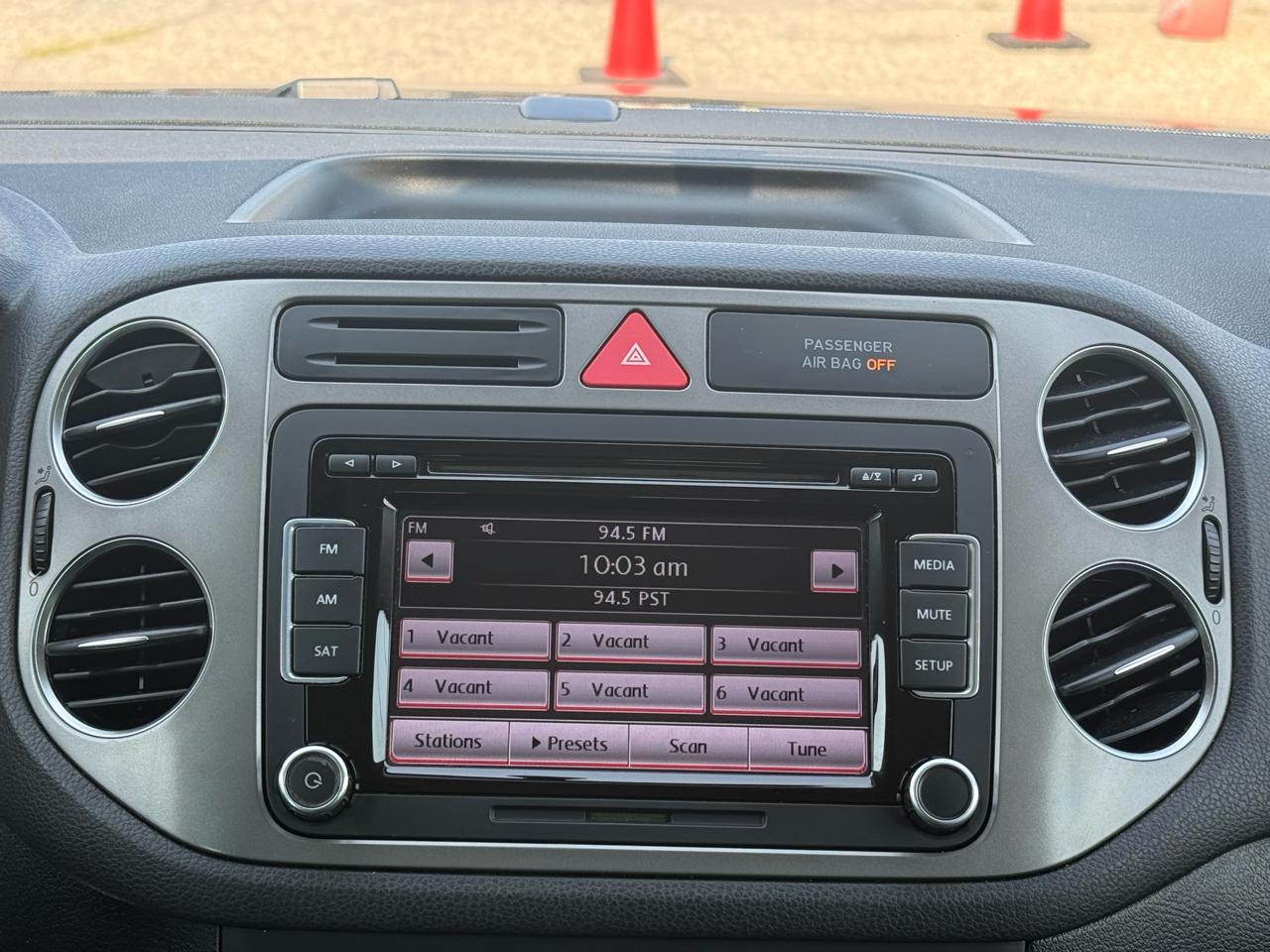 Volkswagen Tiguan SEL 2011