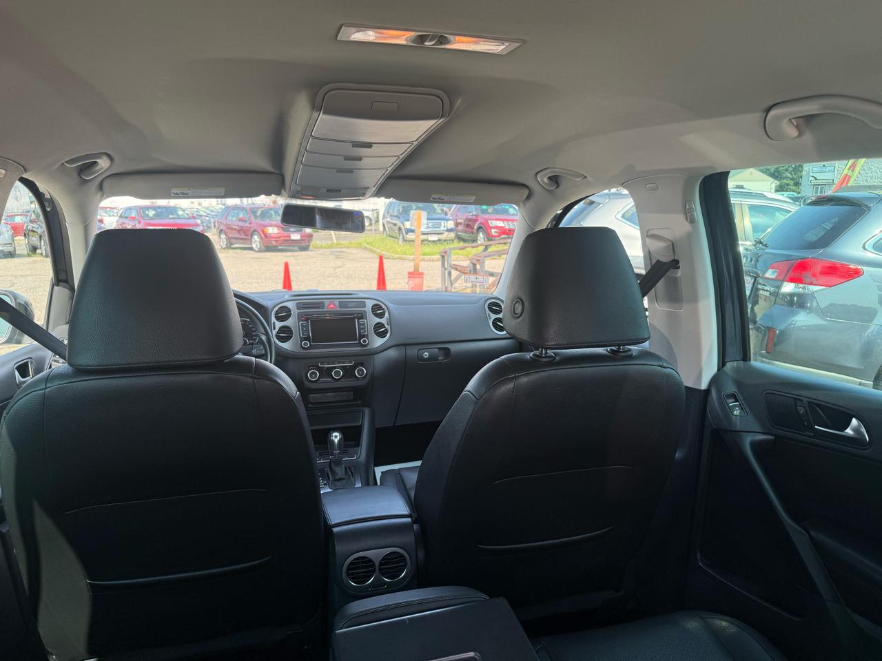 Volkswagen Tiguan SEL 2011