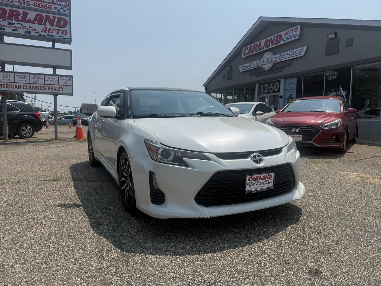 Scion tC Sports Coupe 6-Spd AT 2015